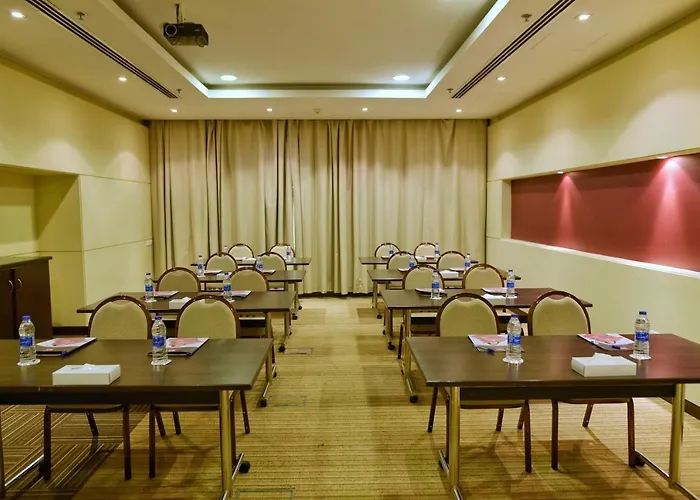 Ibis Muscat