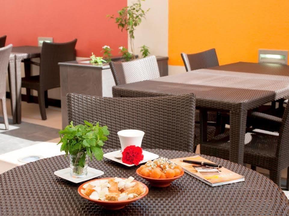 Ibis Hotel 3*